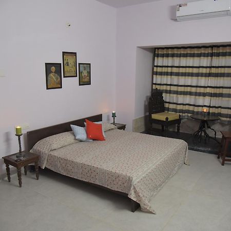 Bed and Breakfast Mahavir Niwas à Udaipur Extérieur photo